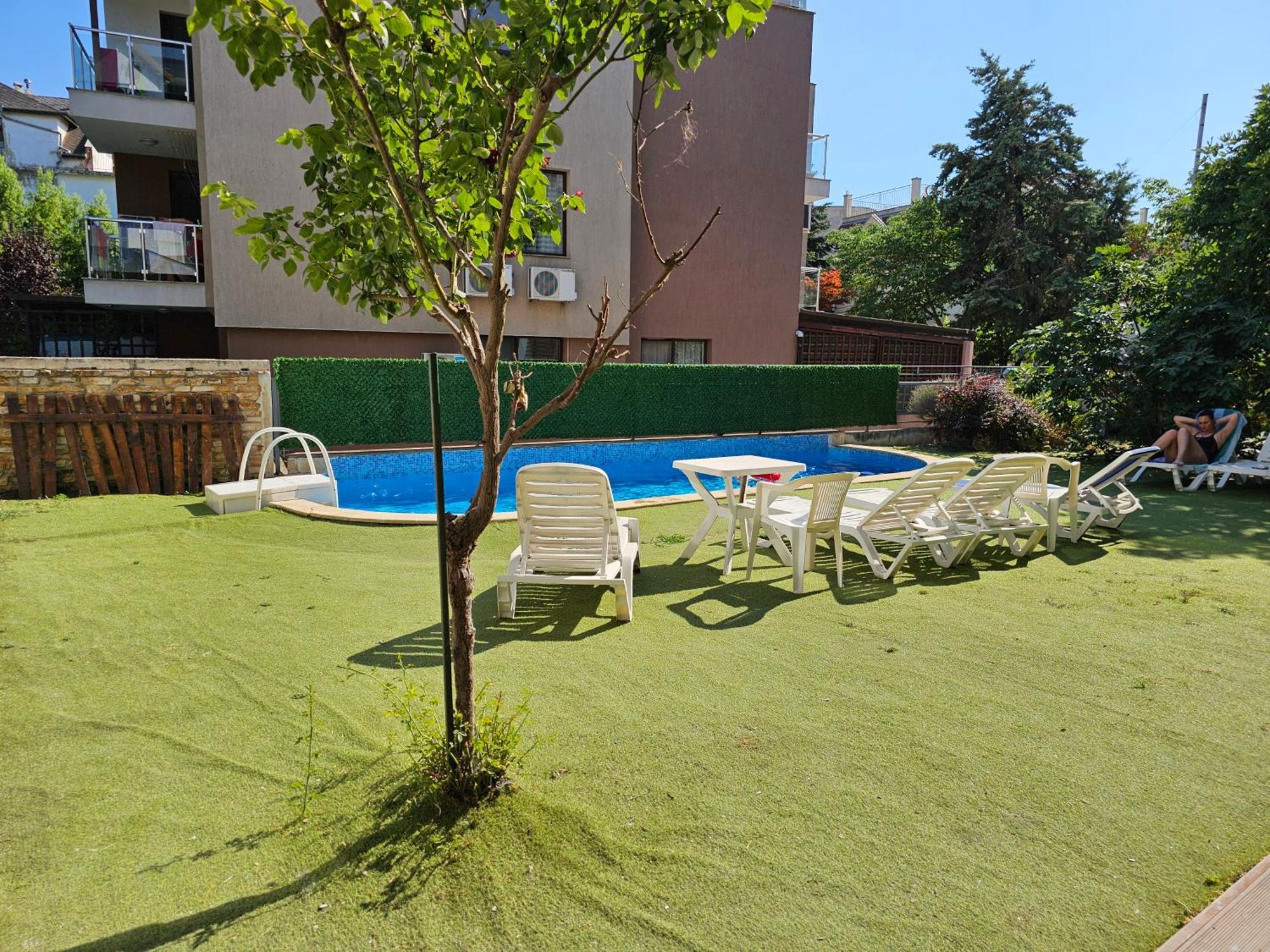 Kiara Apartments Saints Constantine and Helena Exteriör bild