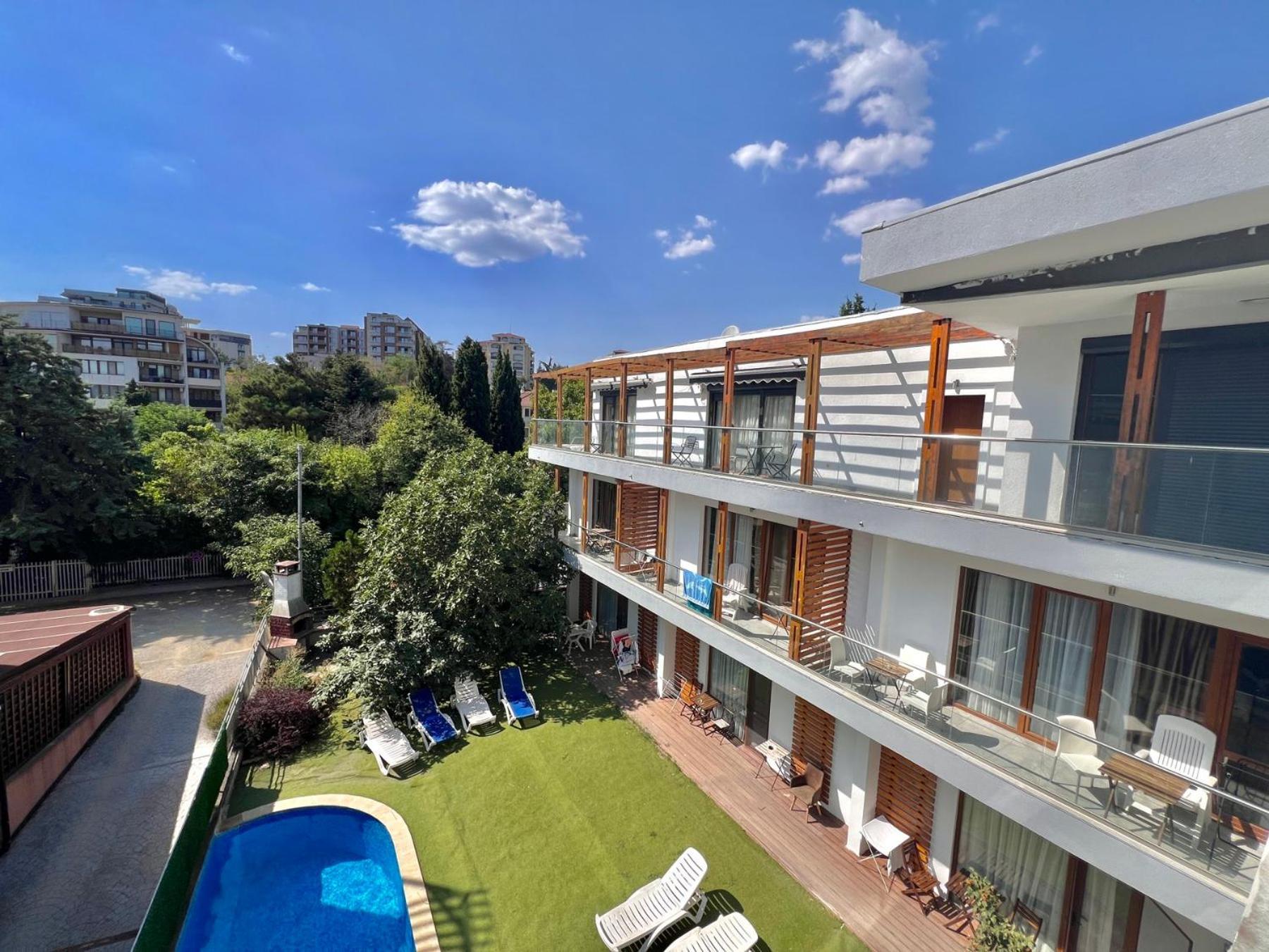 Kiara Apartments Saints Constantine and Helena Exteriör bild